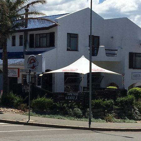 Backpacker Apartments Plettenbergbaai Buitenkant foto