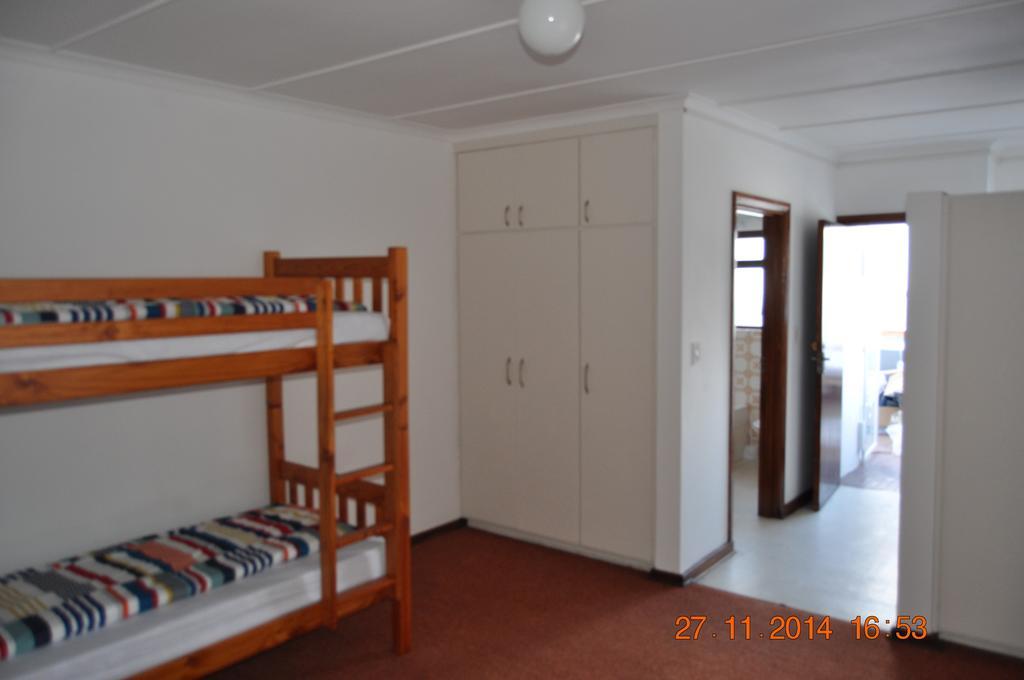 Backpacker Apartments Plettenbergbaai Kamer foto