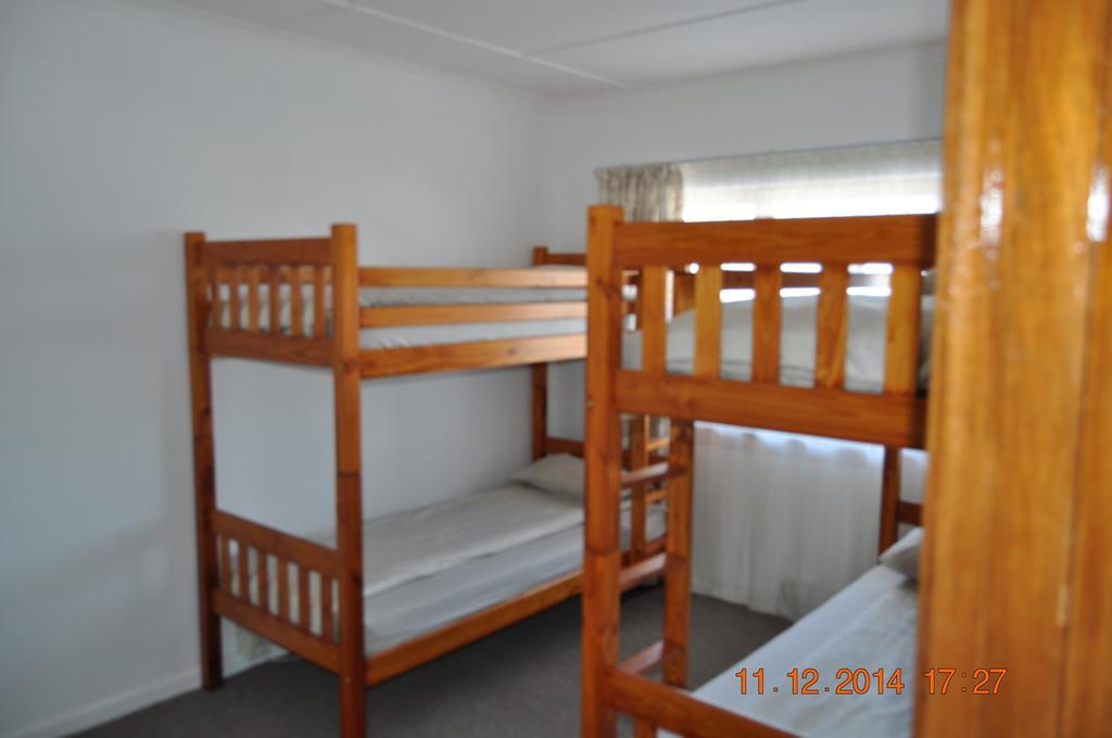 Backpacker Apartments Plettenbergbaai Kamer foto