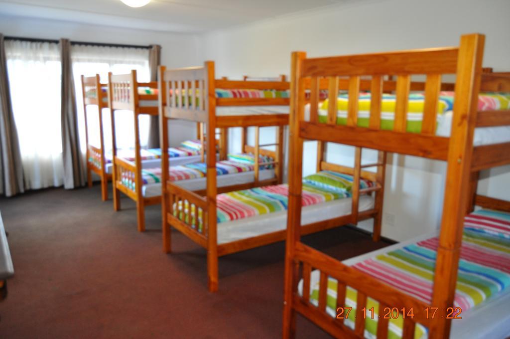 Backpacker Apartments Plettenbergbaai Kamer foto