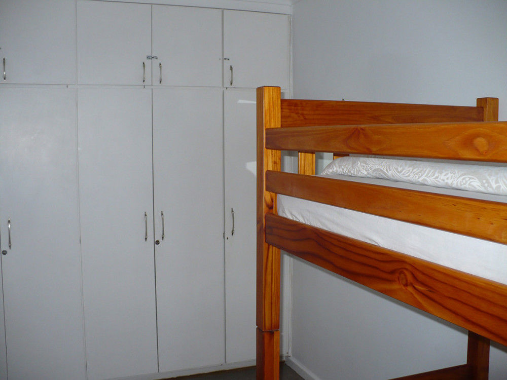 Backpacker Apartments Plettenbergbaai Buitenkant foto