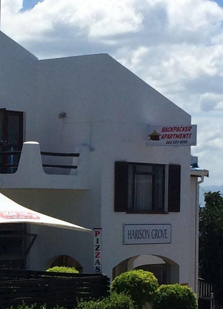 Backpacker Apartments Plettenbergbaai Buitenkant foto