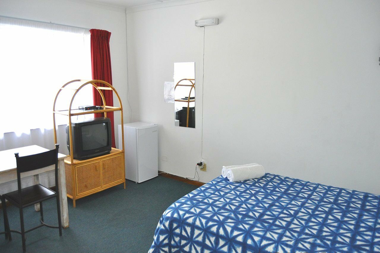 Backpacker Apartments Plettenbergbaai Buitenkant foto
