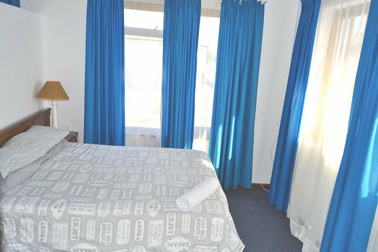 Backpacker Apartments Plettenbergbaai Buitenkant foto